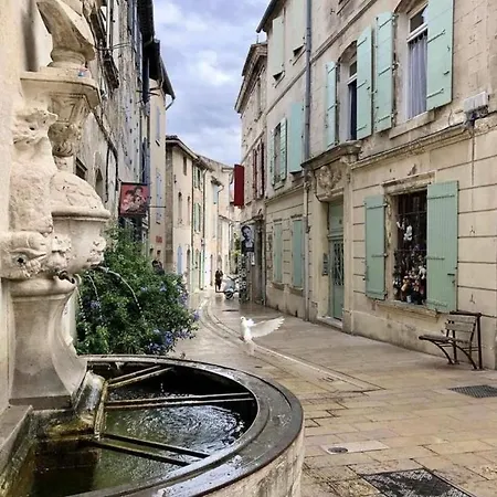 Nuit à La Roquette, *